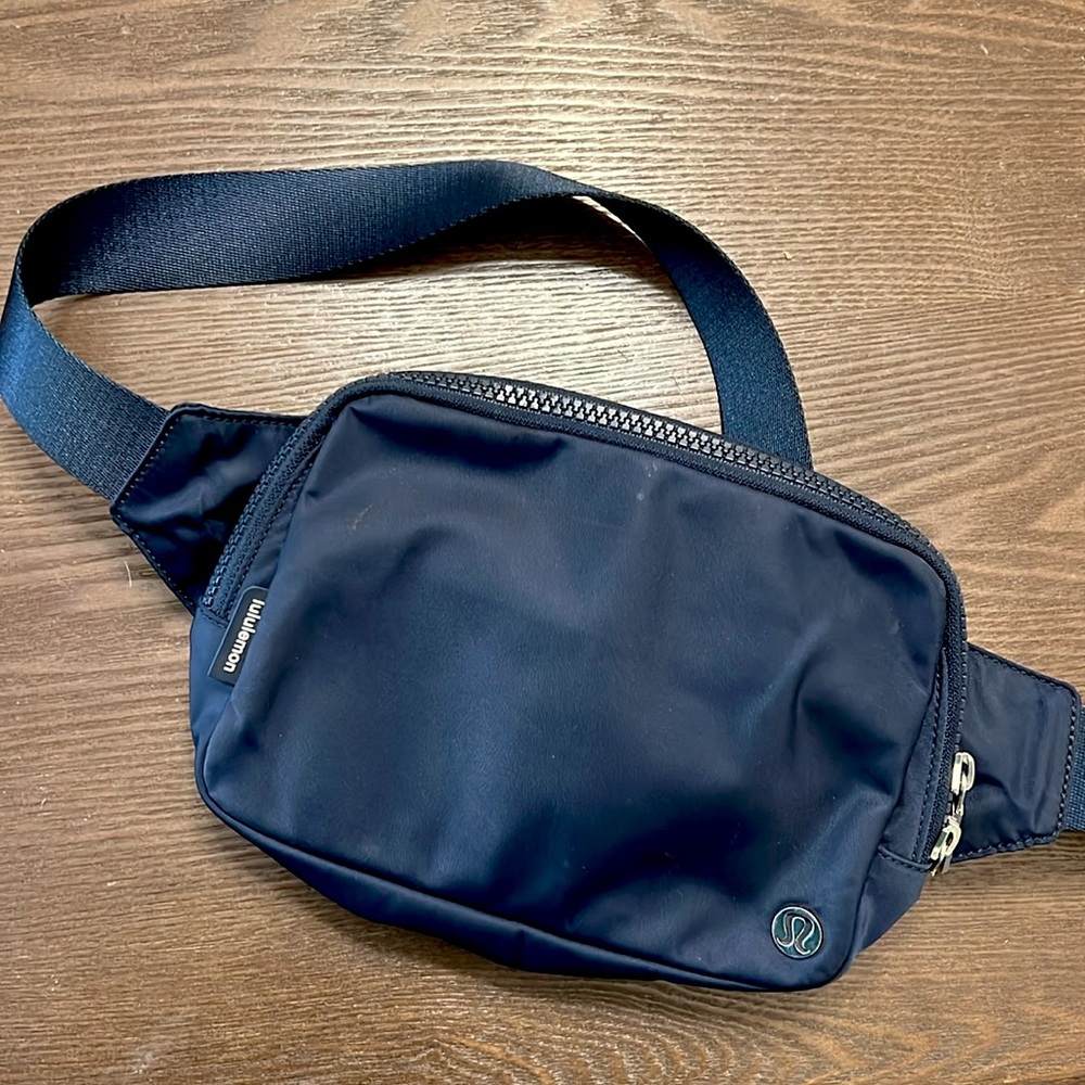 Lululemon Everywhere Belt Bag Large 2L